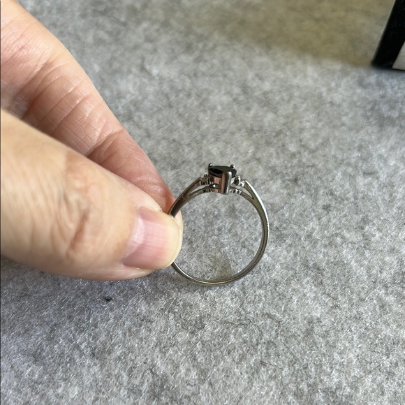 925 Sterling Silver Lab Created Onyx Heart Cubic Zerconia Ring - Picture 9 of 16